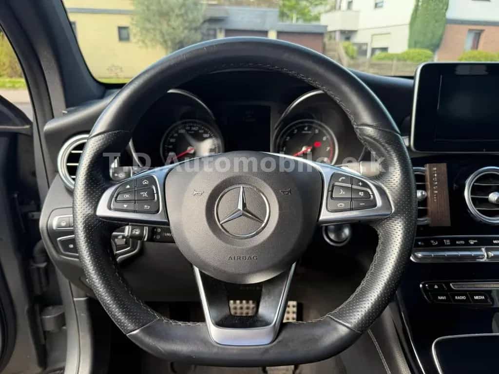 Mercedes-Benz GLC-Class 250 Coupe 4Matic Tüv Neu Insp Neu 12/2018-photo-9
