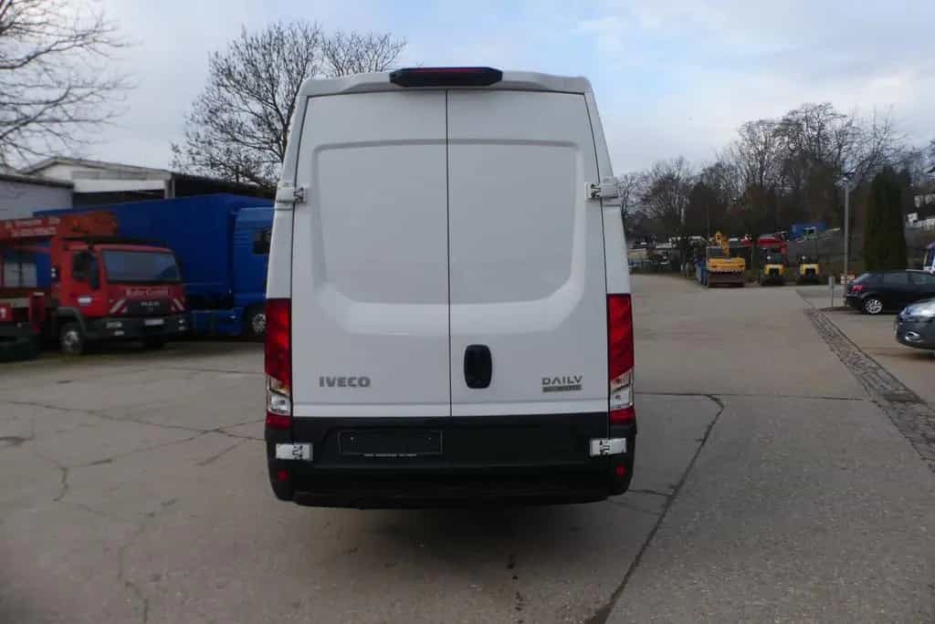 Iveco Daily 2.3 Maxi L5H2*Automatik*Klima*Luftfederung 04/2017-photo-5