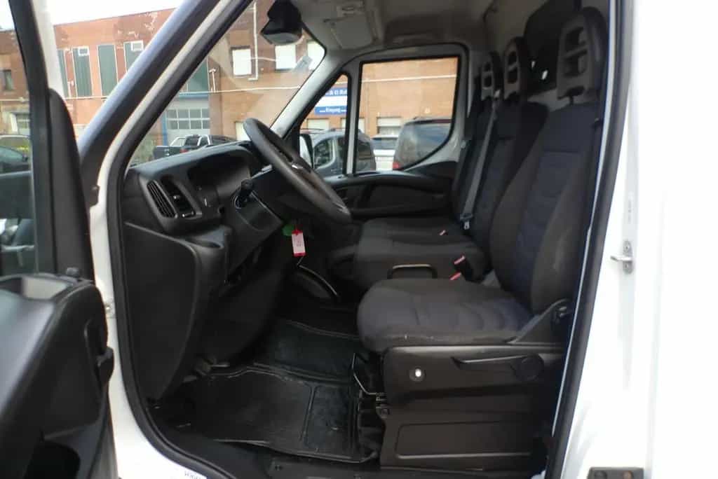 Iveco Daily 2.3 Maxi L5H2*Automatik*Klima*Luftfederung 04/2017-photo-9