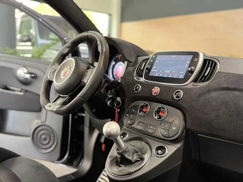 Abarth 595 Cabrio Competizione 03/2021-photo-12