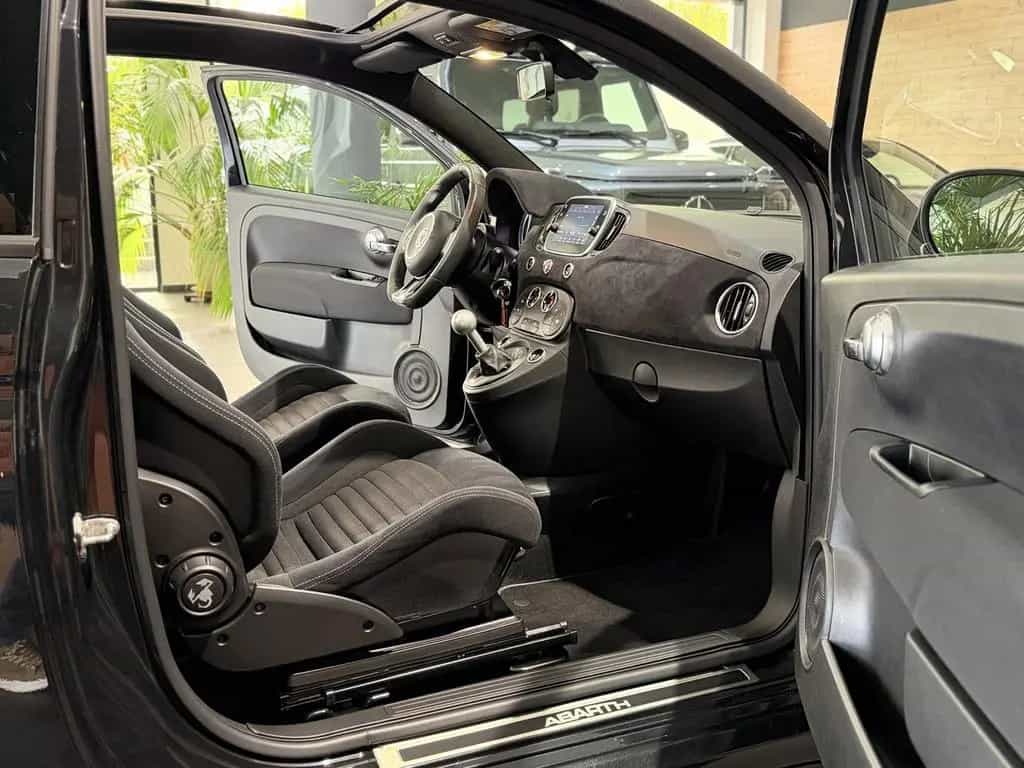 Abarth 595 Cabrio Competizione 03/2021-photo-15