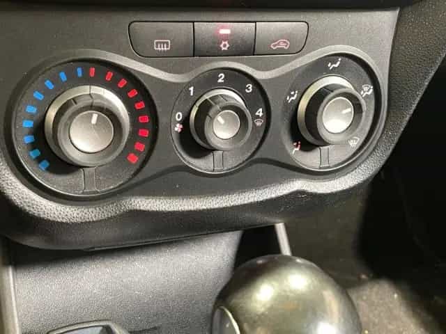 Alfa Romeo MiTo 1.4 Super Automatik Navi Klima PDC Tempomat 06/2018-photo-7