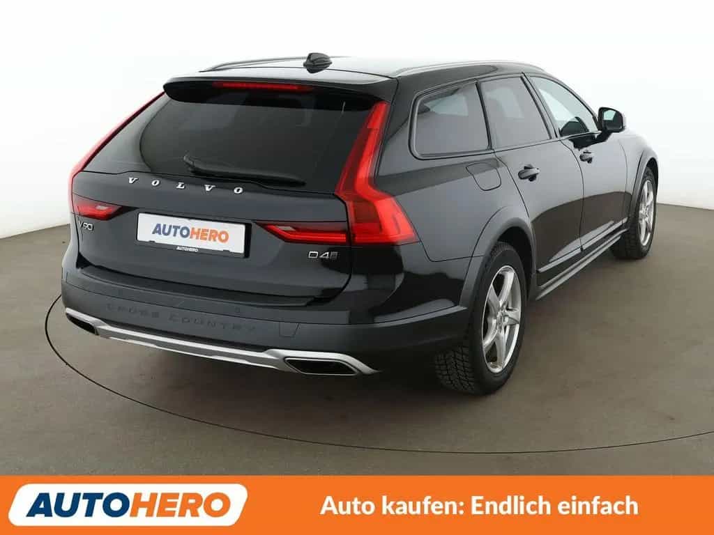 Volvo V90 Cross Country 2.0 D4 AWD Aut.*NAV*LED*TEMP* 05/2019-photo-4