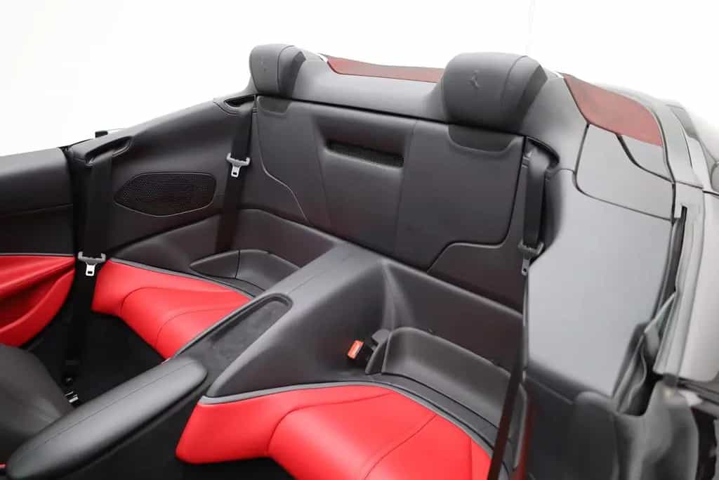 Ferrari Roma Spider - NERO PUROSANGUE - FERRARI HAMBURG 02/2024-photo-19