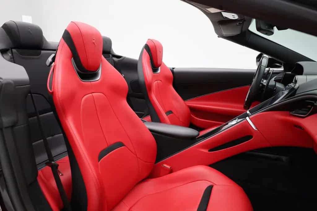 Ferrari Roma Spider - NERO PUROSANGUE - FERRARI HAMBURG 02/2024-photo-24