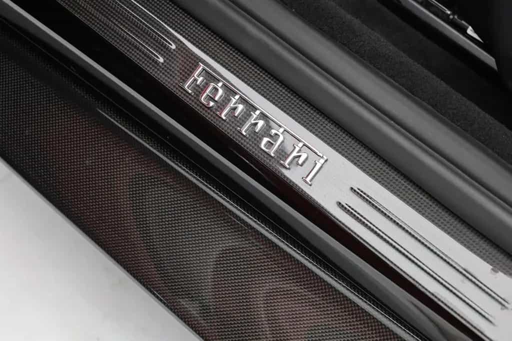 Ferrari Roma Spider - NERO PUROSANGUE - FERRARI HAMBURG 02/2024-photo-25