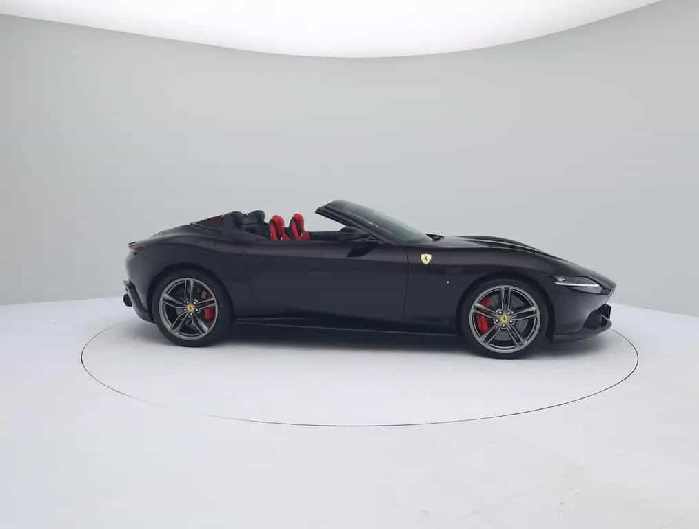 Ferrari Roma Spider - NERO PUROSANGUE - FERRARI HAMBURG 02/2024-photo-5