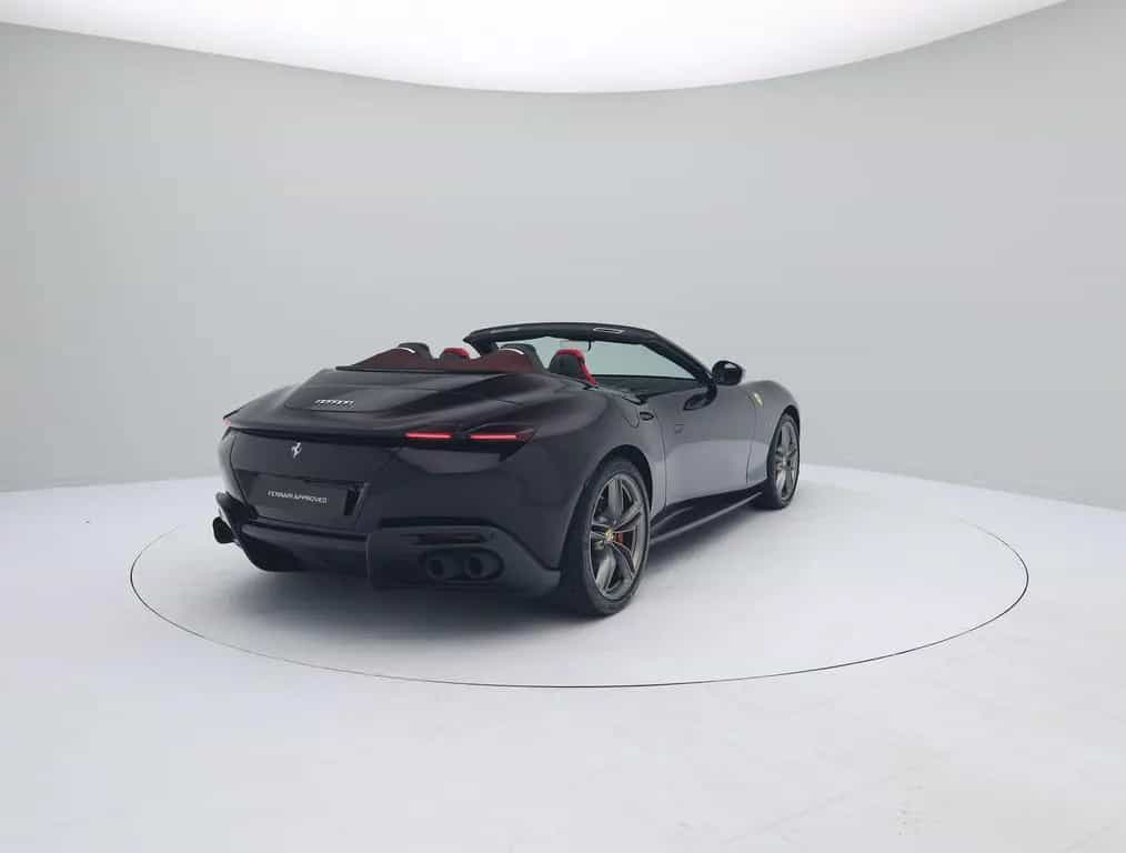 Ferrari Roma Spider - NERO PUROSANGUE - FERRARI HAMBURG 02/2024-photo-8