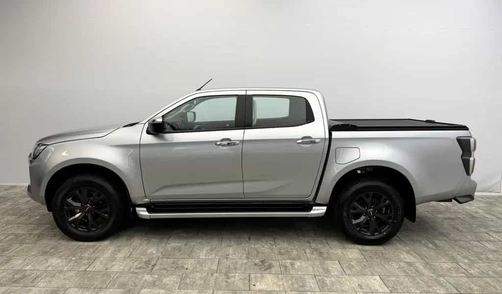 Isuzu D-Max 4x4 °Rollo°AHK°SHZ°PDC°RFK°Garantie° 05/2022-photo-5