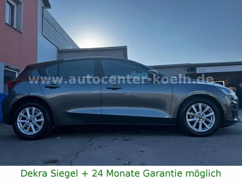 Ford Focus 1.5 TDCI.SHZ.Kam.DAB.PDC.AppLi.LED.1-Hand 09/2022-photo-4