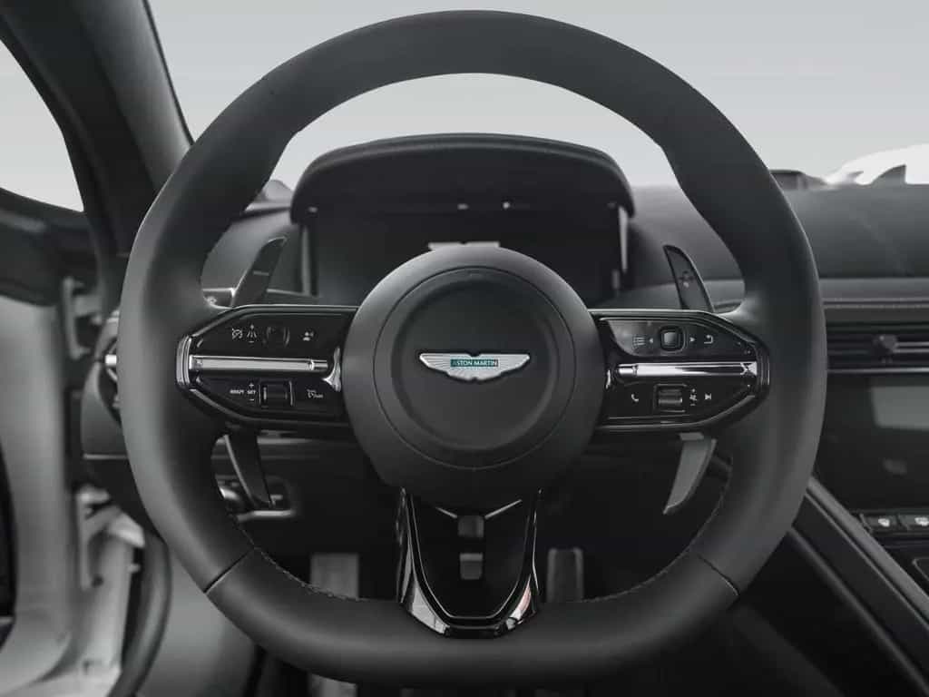Aston Martin DB12 | Panoramic Roof | Carbon Brakes | B&W null-photo-20