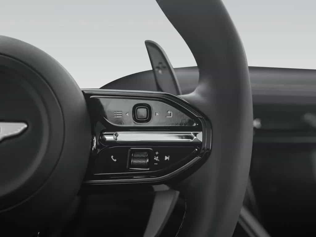 Aston Martin DB12 | Panoramic Roof | Carbon Brakes | B&W null-photo-22