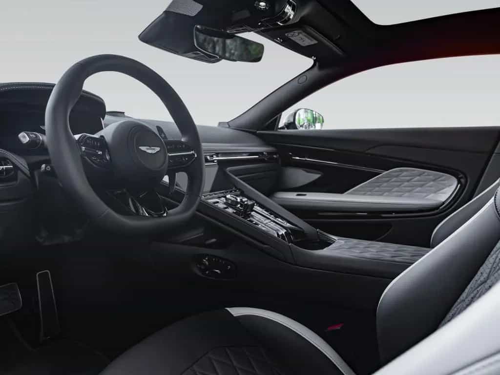Aston Martin DB12 | Panoramic Roof | Carbon Brakes | B&W null-photo-5