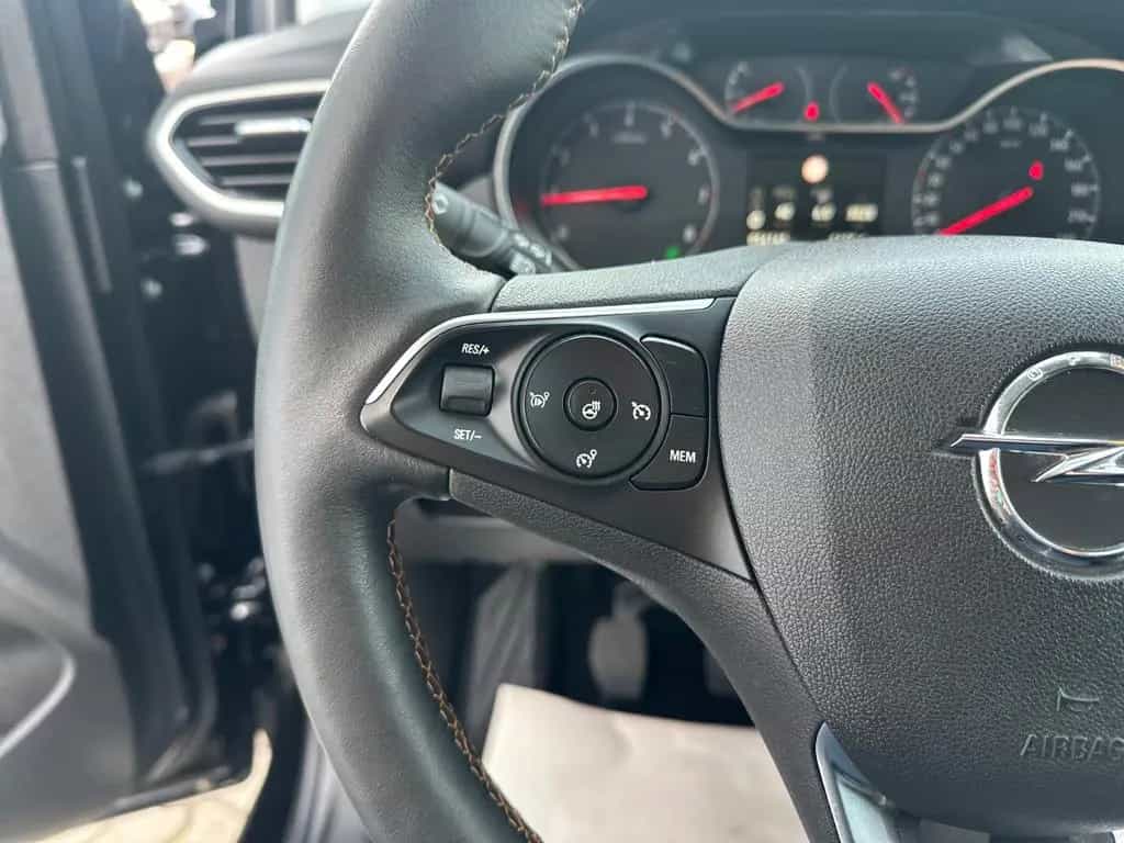 Opel Crossland (X) Ultimate/HEAD-UP/NAVI/SHZ/TEMP/KAM 09/2019-photo-17