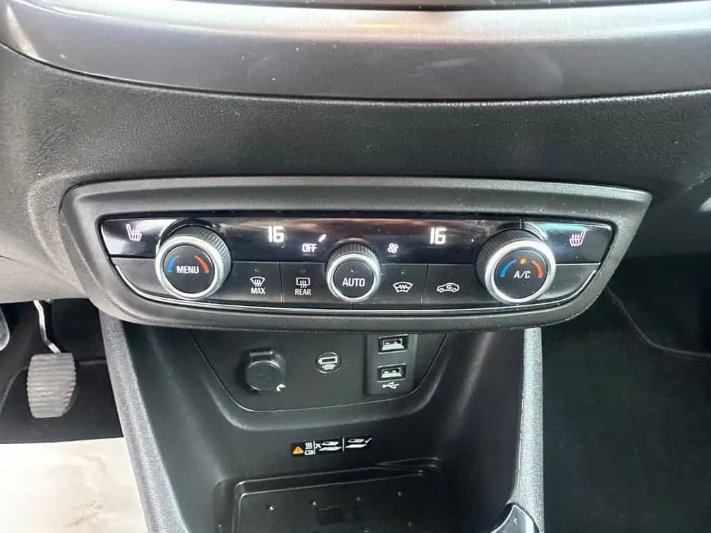 Opel Crossland (X) Ultimate/HEAD-UP/NAVI/SHZ/TEMP/KAM 09/2019-photo-21