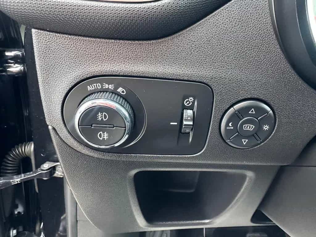 Opel Crossland (X) Ultimate/HEAD-UP/NAVI/SHZ/TEMP/KAM 09/2019-photo-26
