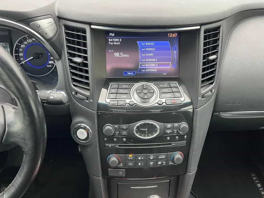 Infiniti QX70 5.0 S Premium 03/2017-photo-10