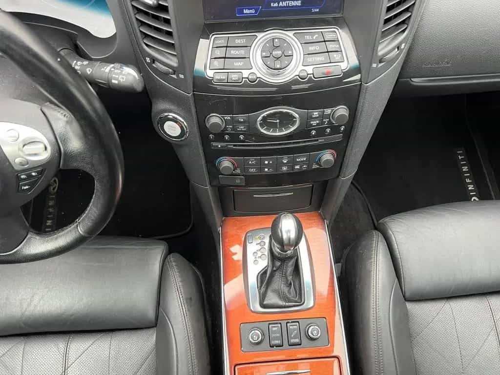 Infiniti QX70 5.0 S Premium 03/2017-photo-17