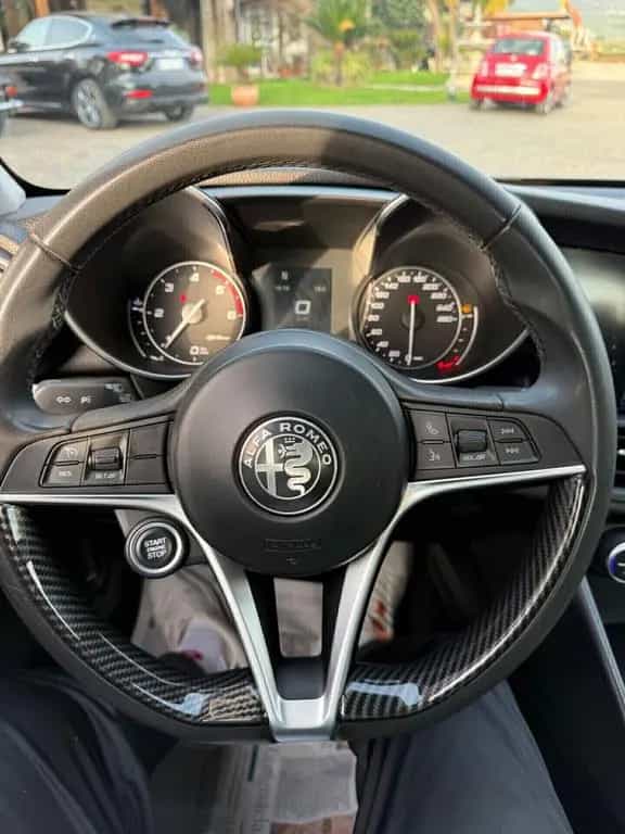 Alfa Romeo Giulia 2.2 Turbodiesel 150 CV 09/2017-photo-10