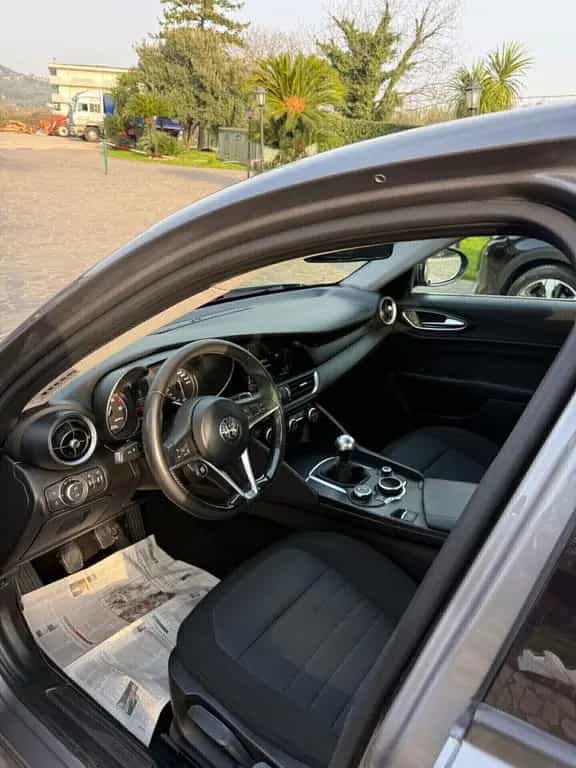 Alfa Romeo Giulia 2.2 Turbodiesel 150 CV 09/2017-photo-8