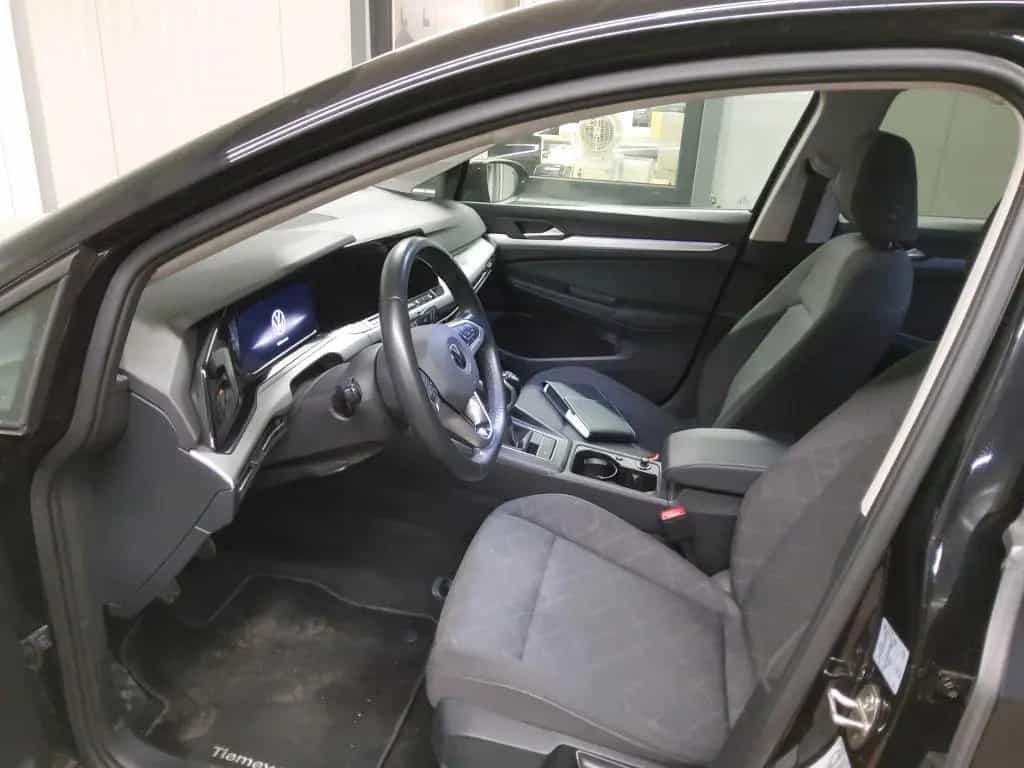 Volkswagen Golf VIII Lim. Life 1.5TSI+96kW+Kamera 02/2023-photo-2