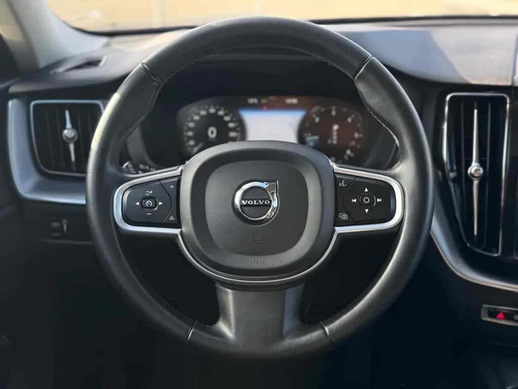 Volvo XC60 Momentum Pro 2WD+Finanzierung+Garantie+ 06/2020-photo-10