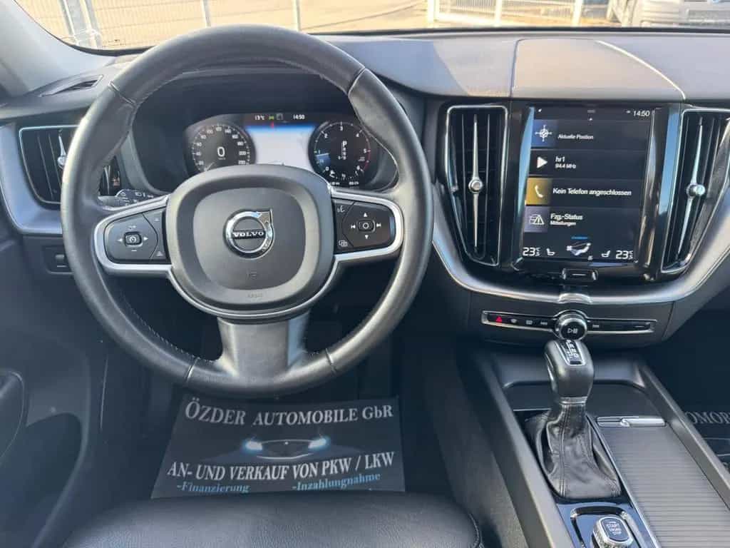 Volvo XC60 Momentum Pro 2WD+Finanzierung+Garantie+ 06/2020-photo-11