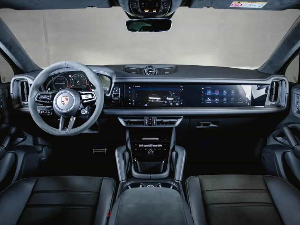 Porsche Cayenne GTS Coupé Sport Design Paket null-photo-15