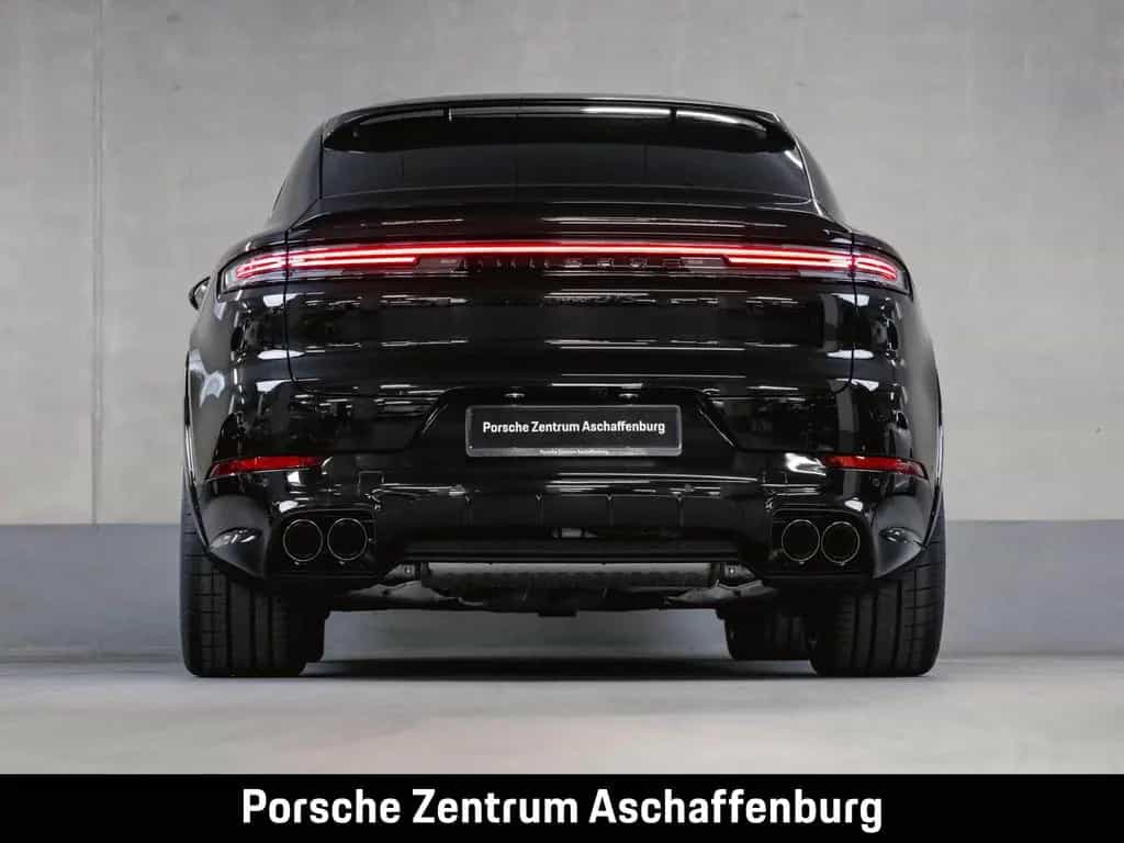 Porsche Cayenne GTS Coupé Sport Design Paket null-photo-3