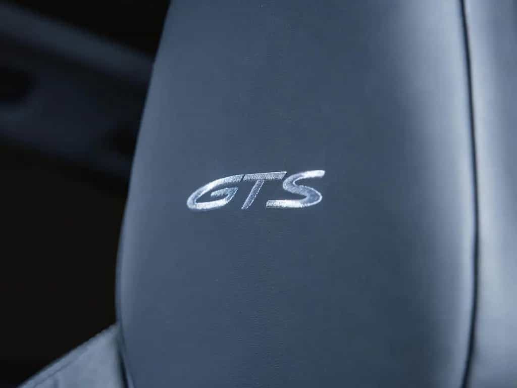 Porsche Cayenne GTS Coupé Sport Design Paket null-photo-45