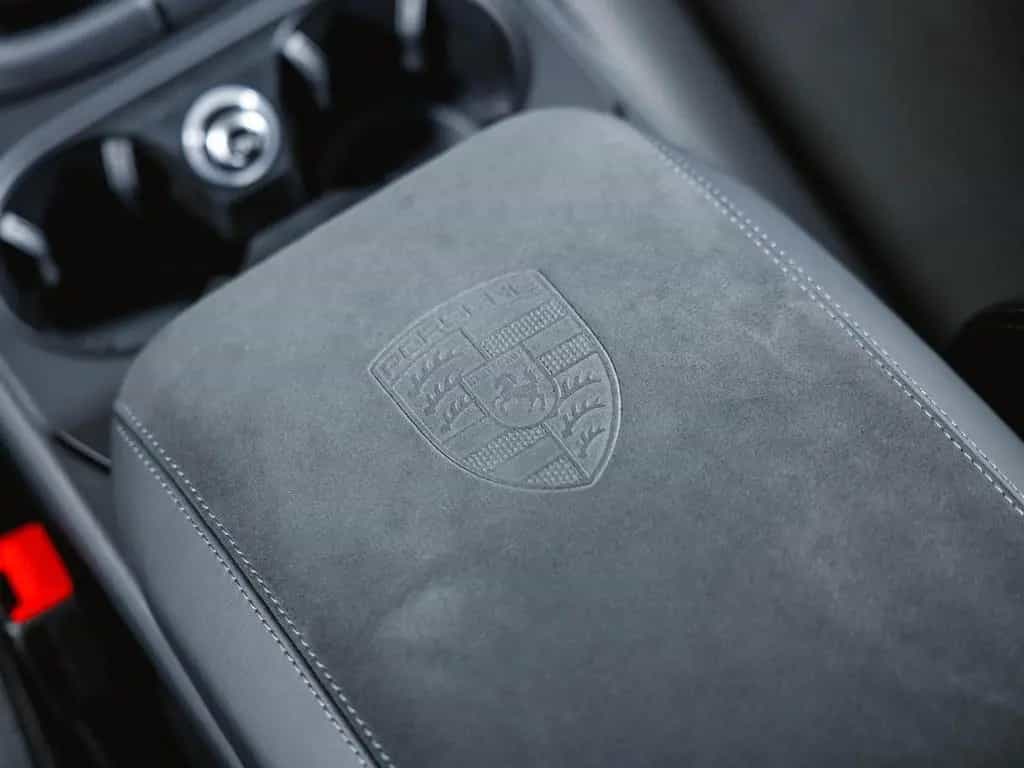 Porsche Cayenne GTS Coupé Sport Design Paket null-photo-46