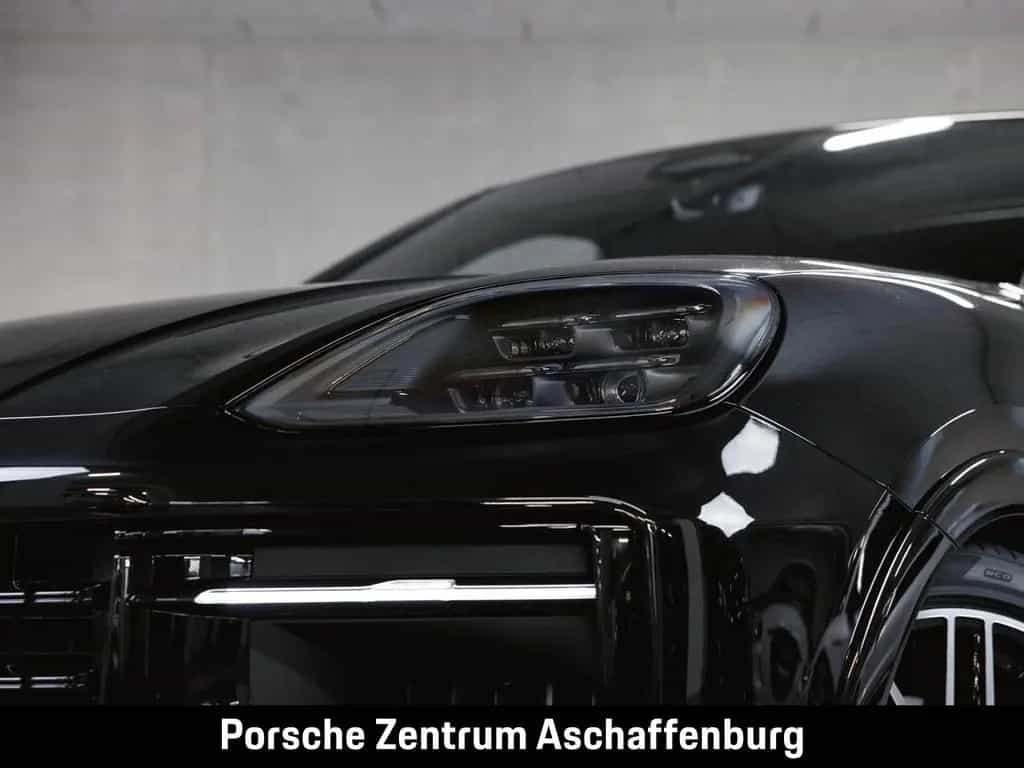 Porsche Cayenne GTS Coupé Sport Design Paket null-photo-4