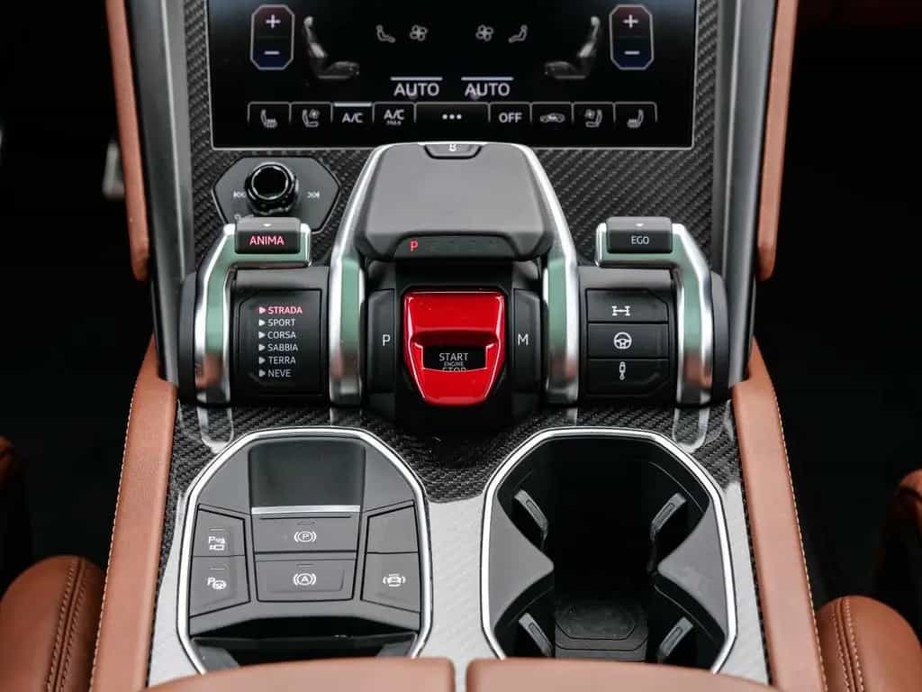 Lamborghini Urus S Rosso Mars, Big Interior Carbon Pack 07/2023-photo-16
