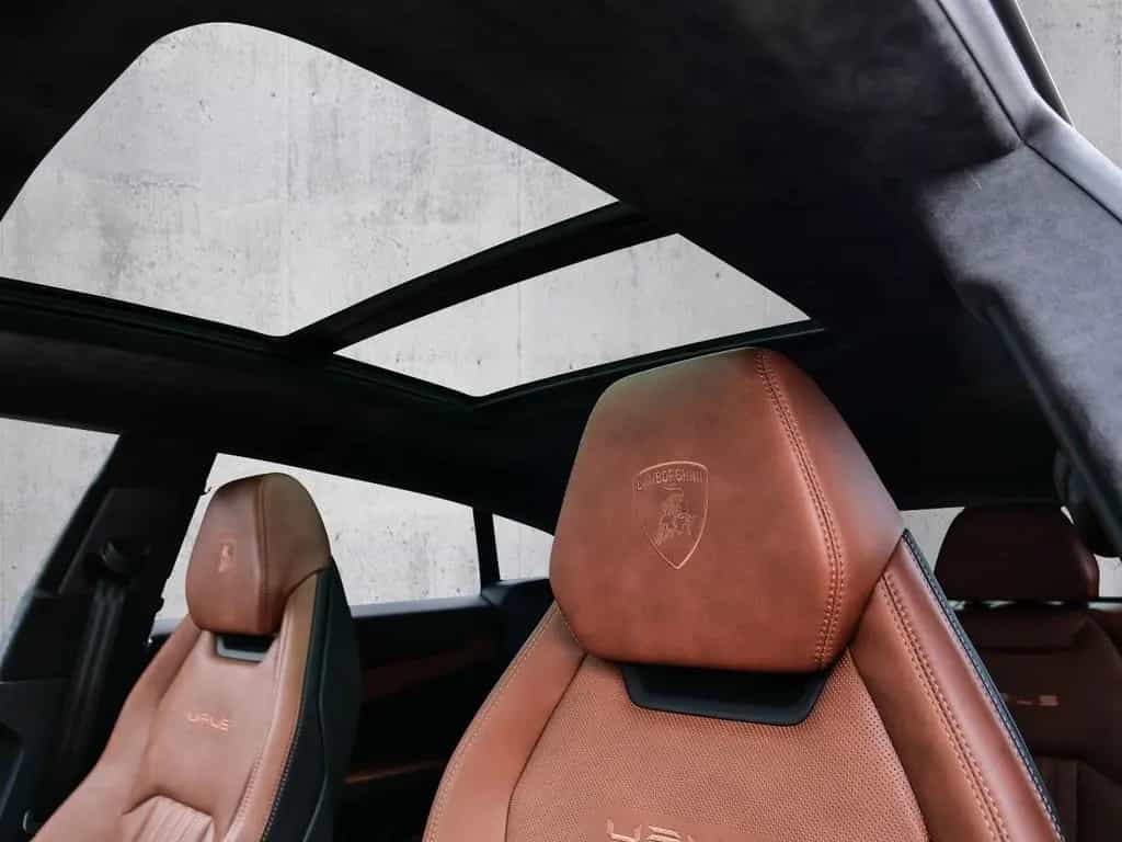 Lamborghini Urus S Rosso Mars, Big Interior Carbon Pack 07/2023-photo-17