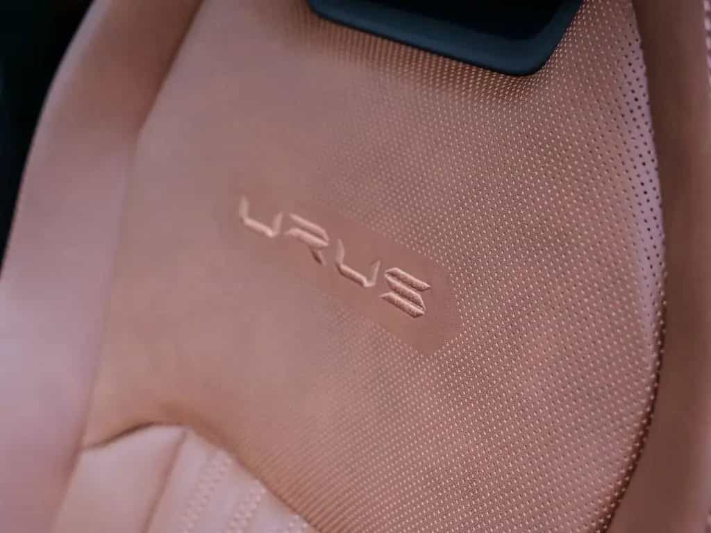 Lamborghini Urus S Rosso Mars, Big Interior Carbon Pack 07/2023-photo-19