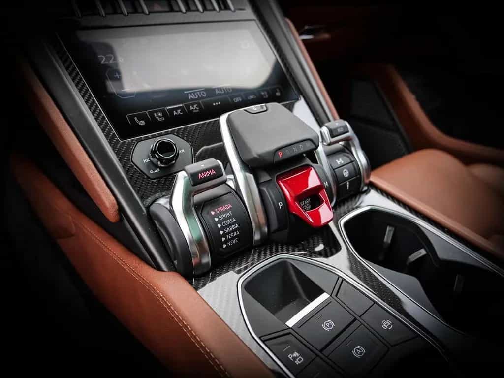 Lamborghini Urus S Rosso Mars, Big Interior Carbon Pack 07/2023-photo-21