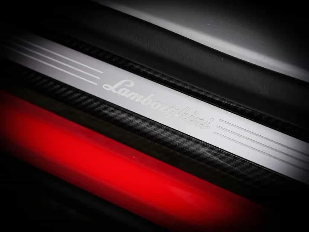 Lamborghini Urus S Rosso Mars, Big Interior Carbon Pack 07/2023-photo-23