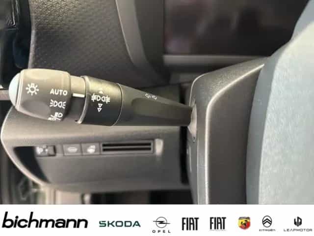 Citroën C4 Max 1.2 KlimaAT Navi RFK SHZ LenkradHZ Allwet 04/2026-photo-23