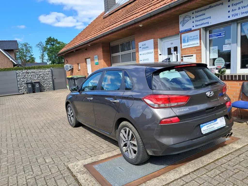 Hyundai i30 Trend 04/2018-photo-2