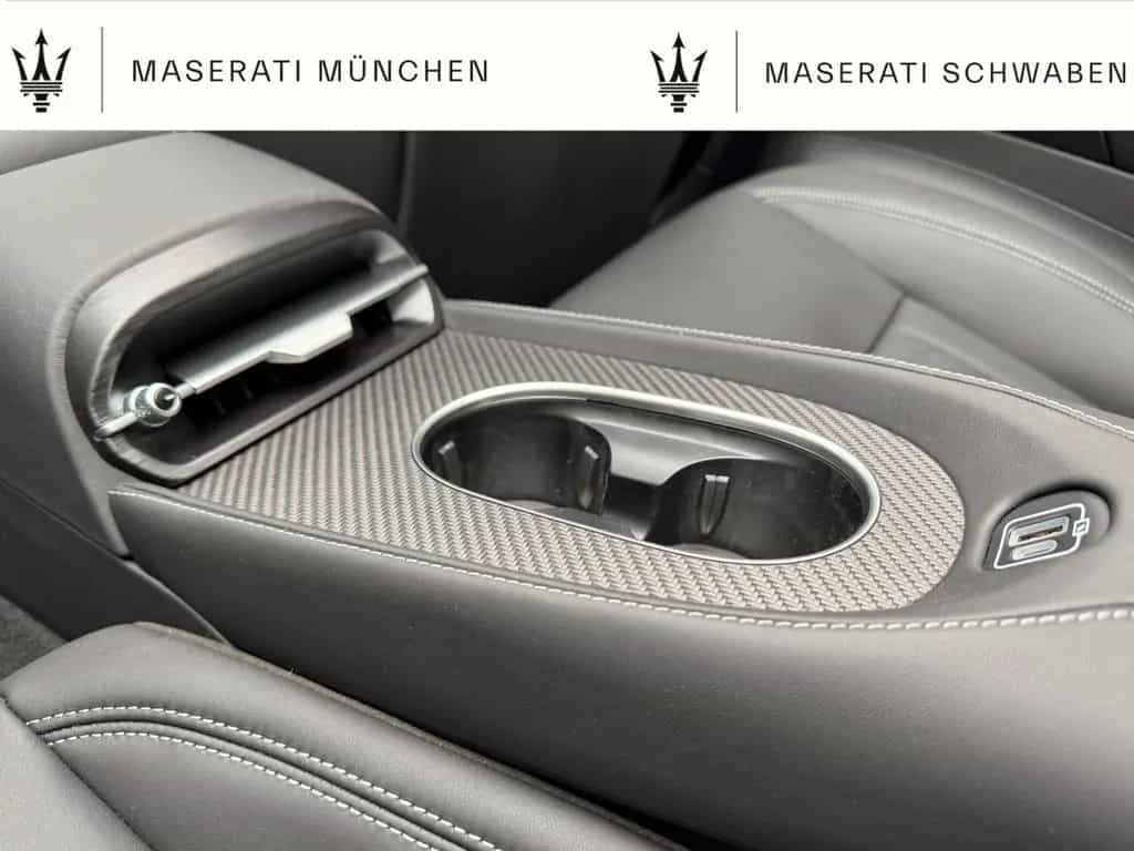 Maserati GranCabrio Modena/ MY2026/ Lagerwagen null-photo-11