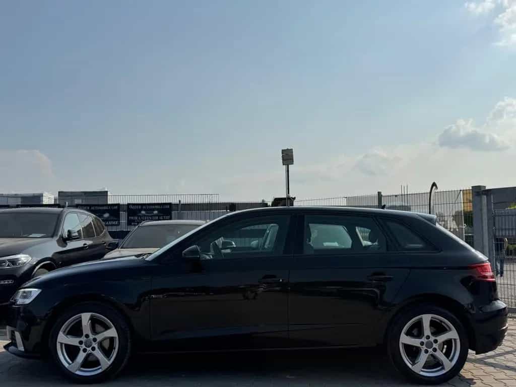 Audi A3 1.5 TSI Sportback Sport ++Finanzierung++ 10/2017-photo-9