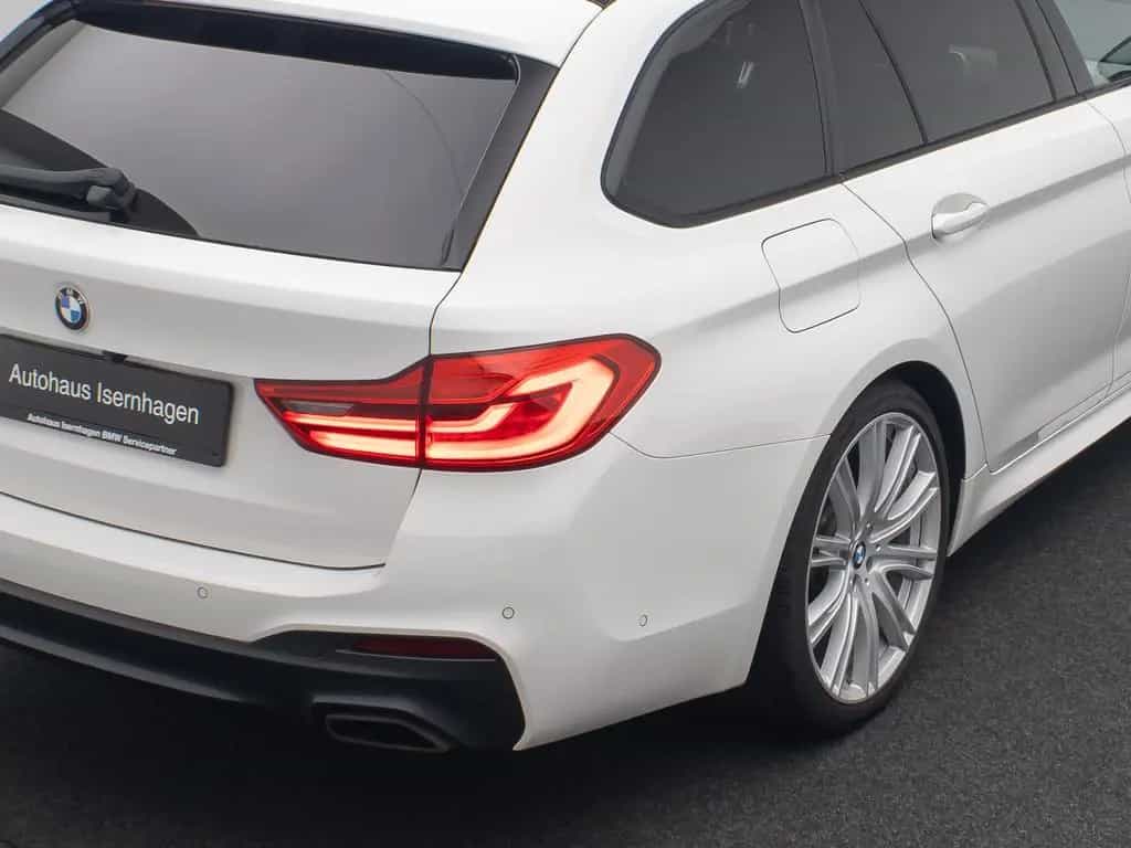 BMW 5 Series 530d M Sport 360°Komfort Panorama HUD DAB 20Zoll 12/2019-photo-15