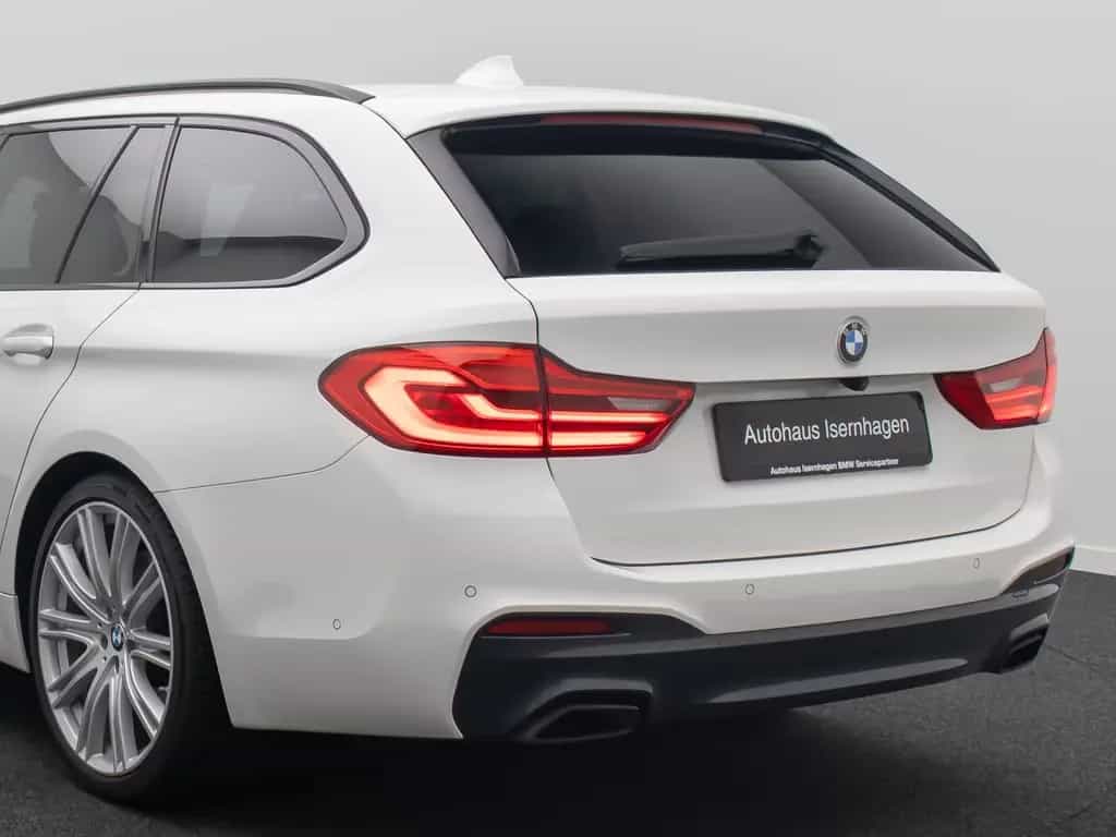 BMW 5 Series 530d M Sport 360°Komfort Panorama HUD DAB 20Zoll 12/2019-photo-16