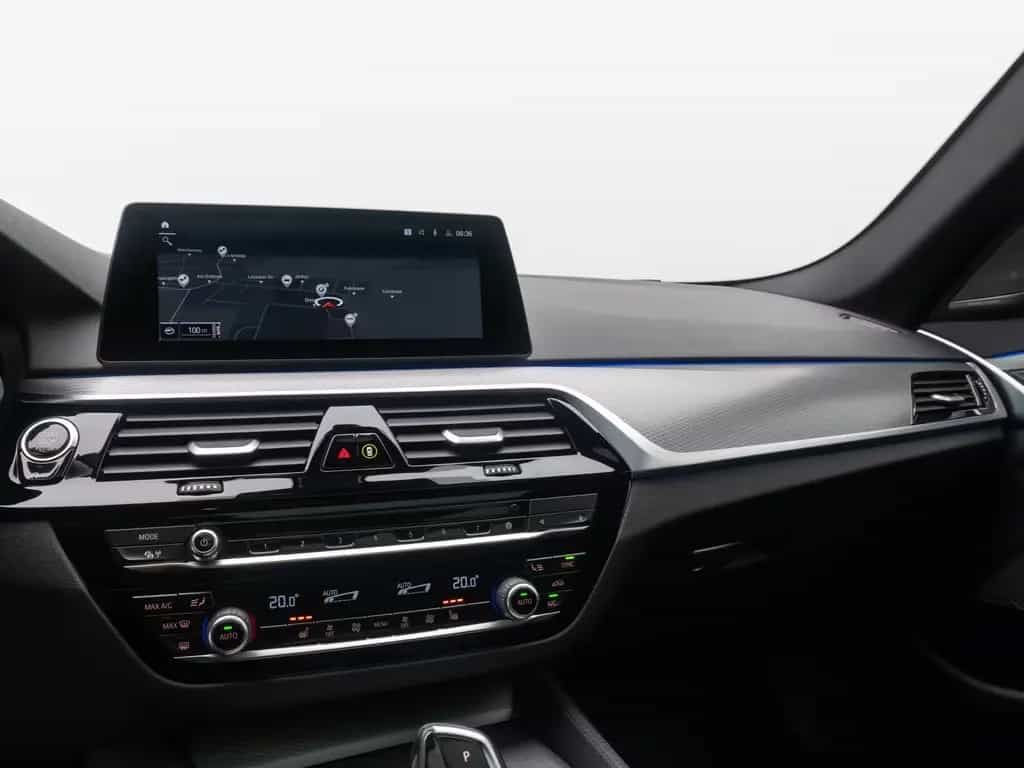 BMW 5 Series 530d M Sport 360°Komfort Panorama HUD DAB 20Zoll 12/2019-photo-21