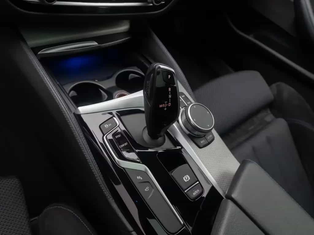 BMW 5 Series 530d M Sport 360°Komfort Panorama HUD DAB 20Zoll 12/2019-photo-22