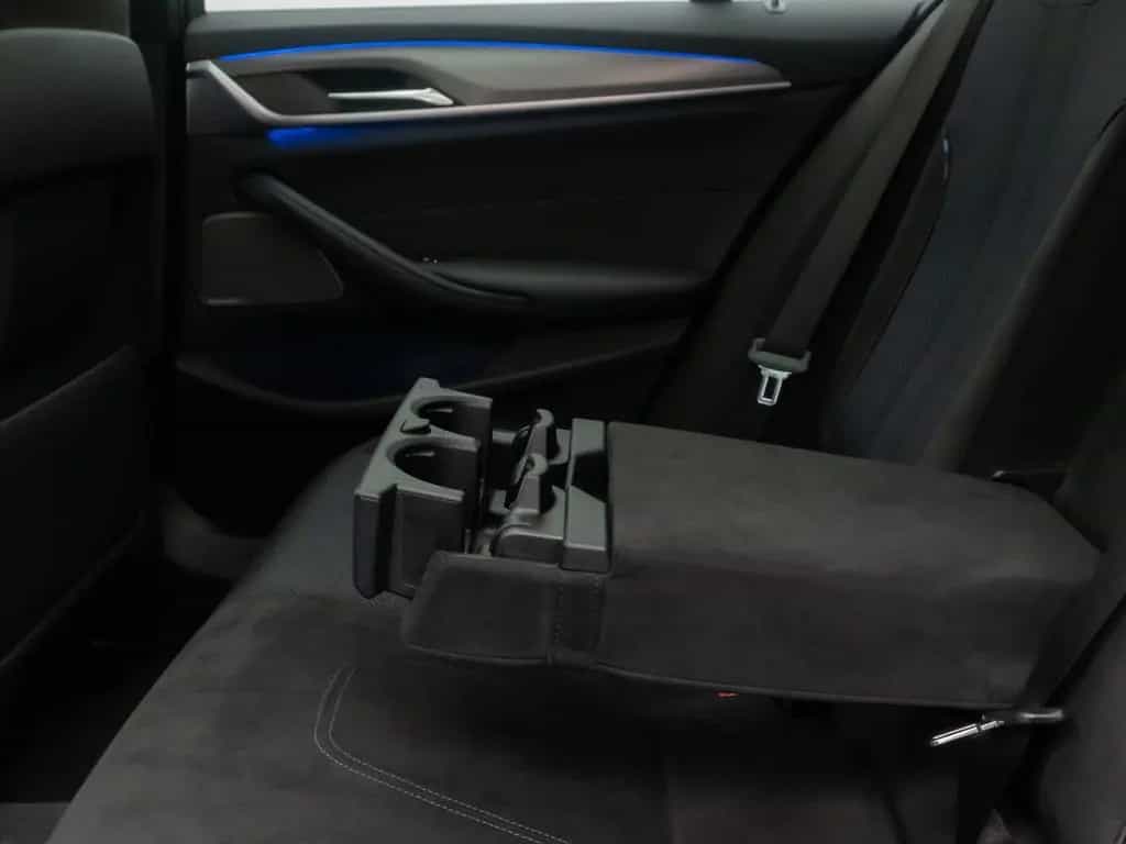 BMW 5 Series 530d M Sport 360°Komfort Panorama HUD DAB 20Zoll 12/2019-photo-28