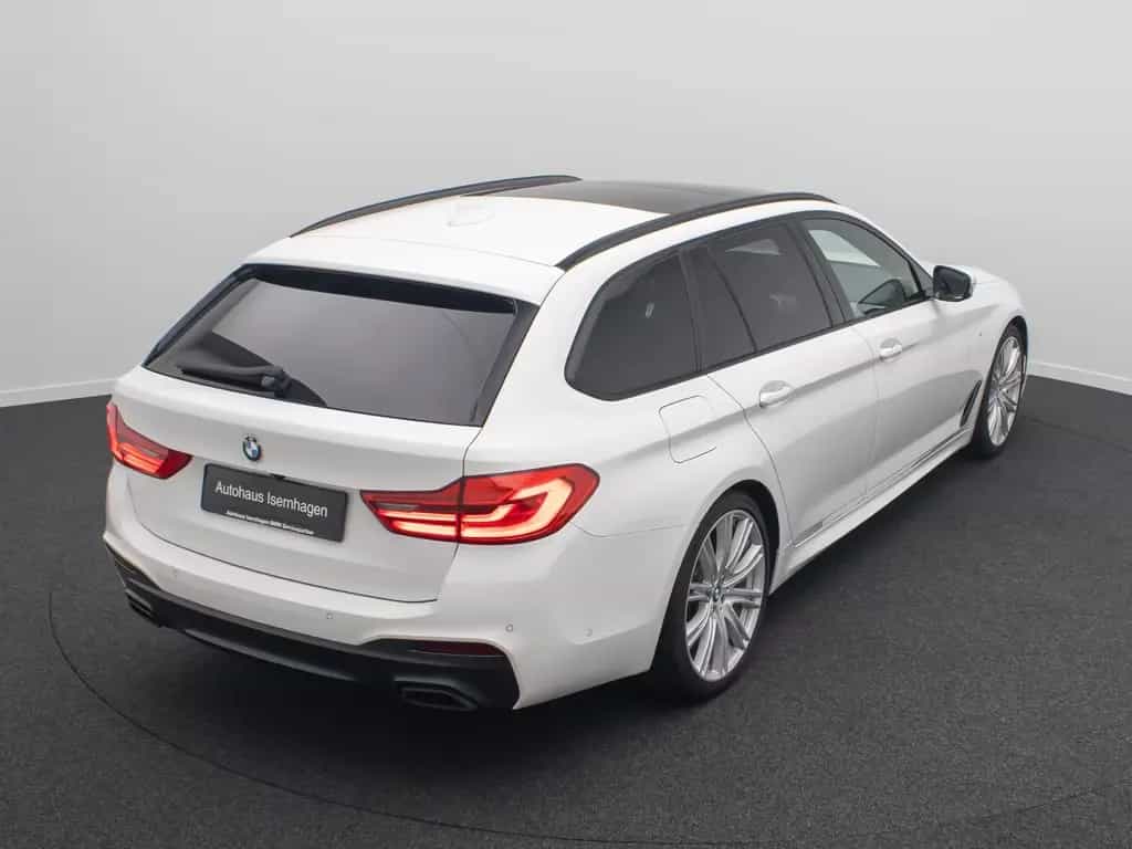 BMW 5 Series 530d M Sport 360°Komfort Panorama HUD DAB 20Zoll 12/2019-photo-6
