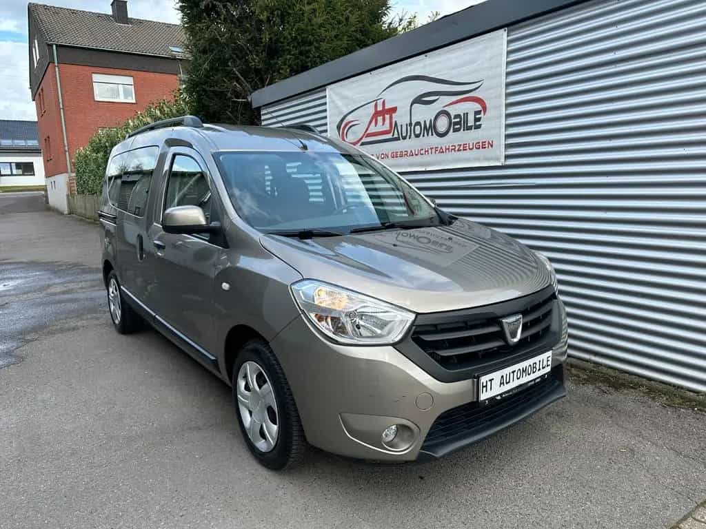 Dacia Dokker Laureate 1.2 NAVI/SHZ/KLIMA/PDC 01/2015-photo-0