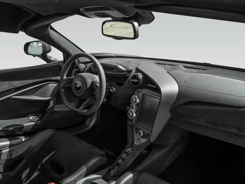 McLaren 720S Coupé | Racing Seats | Harness Bar | B&W 07/2022-photo-20