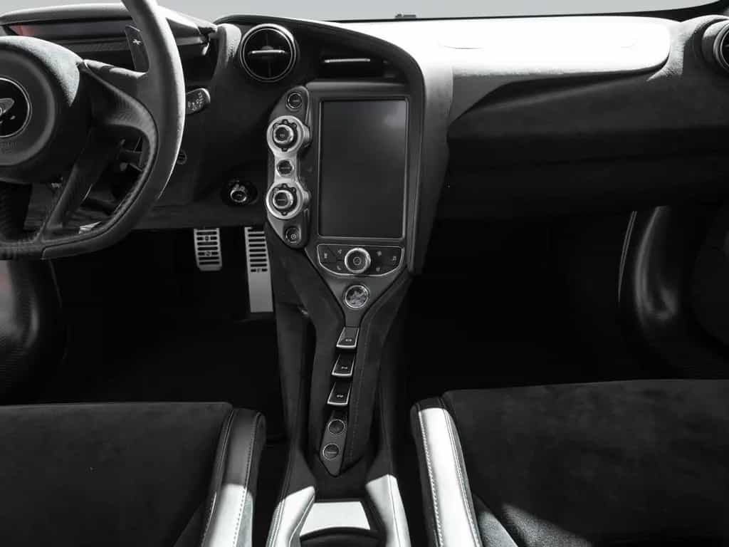 McLaren 720S Coupé | Racing Seats | Harness Bar | B&W 07/2022-photo-21